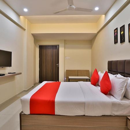 Oyo 28429 Hotel Citadel Surat Eksteriør bilde