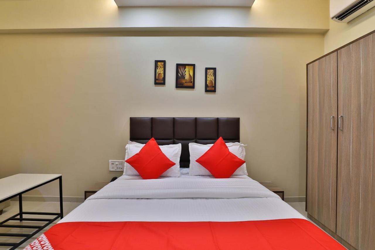 Oyo 28429 Hotel Citadel Surat Eksteriør bilde